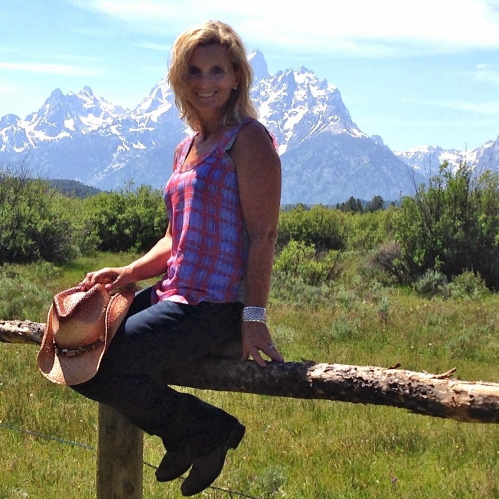 Meet your Posher, Linda